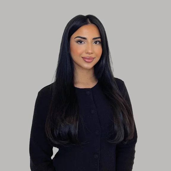 Amna Khan